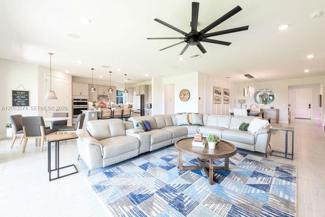 10305 SW Captiva Dr, Port St. Lucie, FL 34987