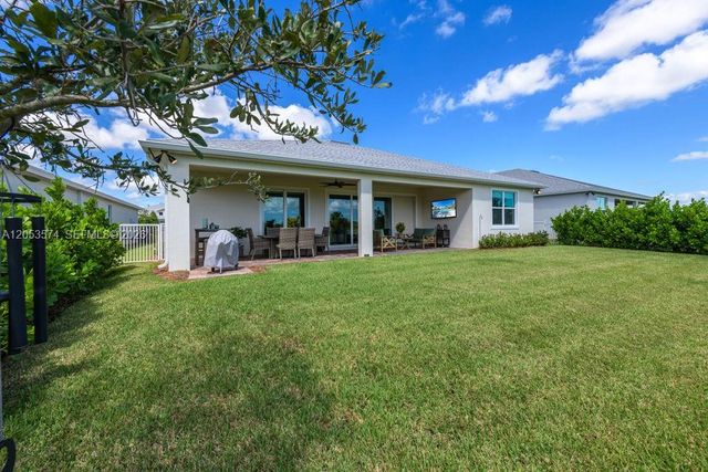 10305 SW Captiva Dr, Port St. Lucie, FL 34987