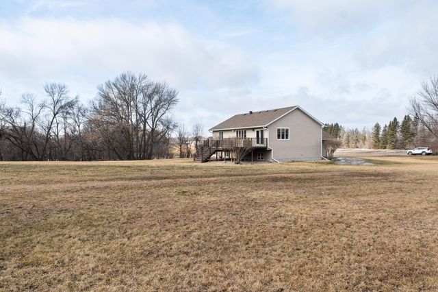 682 150th Avenue NE, Mayville, ND 58257