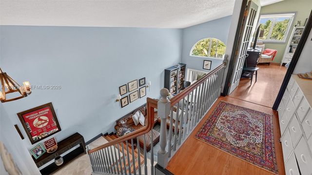 2940 NW 99th Pl, Doral, FL 33172