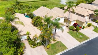2940 NW 99th Pl, Doral, FL 33172