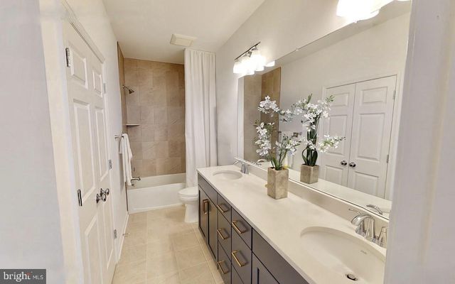 606 PARKER BOULEVARD, Princeton Junction, NJ 08550