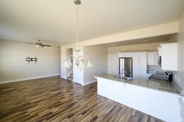 8078 N CLYDESDALE DR, Eagle Mountain, UT 84005