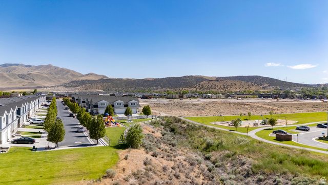 8078 N CLYDESDALE DR, Eagle Mountain, UT 84005