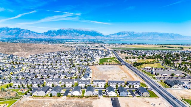 8078 N CLYDESDALE DR, Eagle Mountain, UT 84005