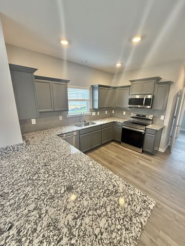 5 Country Circle, Manchester, TN 37355