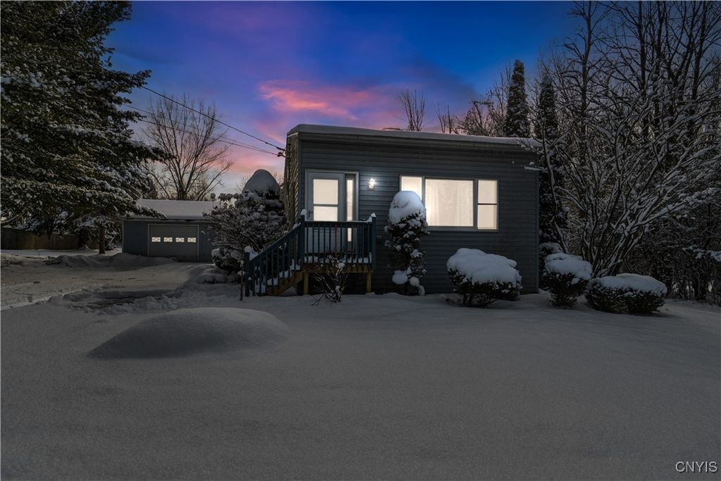 2738 Warners Road, Van Buren, NY 13164