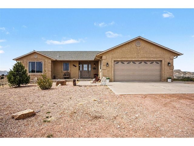 459 Bowie Rd, Penrose, CO 81240