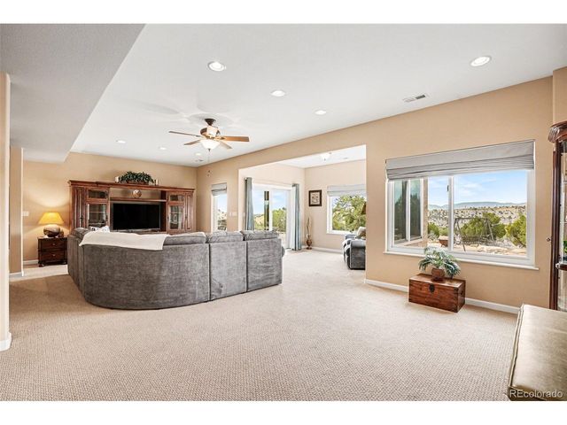 459 Bowie Rd, Penrose, CO 81240