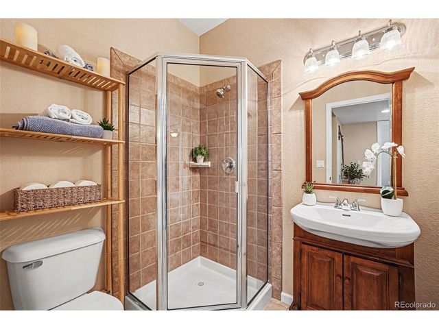 459 Bowie Rd, Penrose, CO 81240