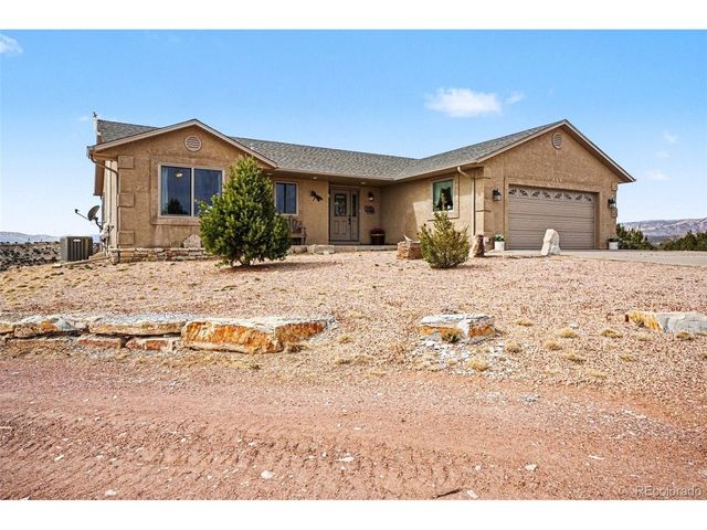 459 Bowie Rd, Penrose, CO 81240