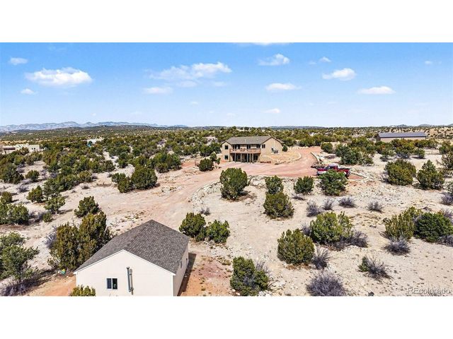 459 Bowie Rd, Penrose, CO 81240