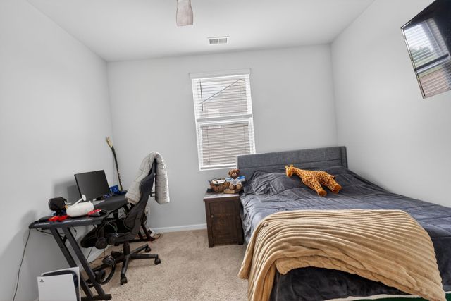 438 Lauren Ln, Chapel Hill, TN 37034