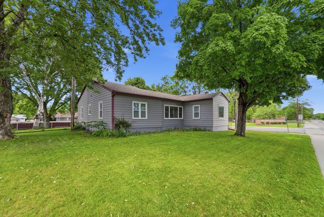 901 31st Avenue N, Saint Cloud, MN 56303