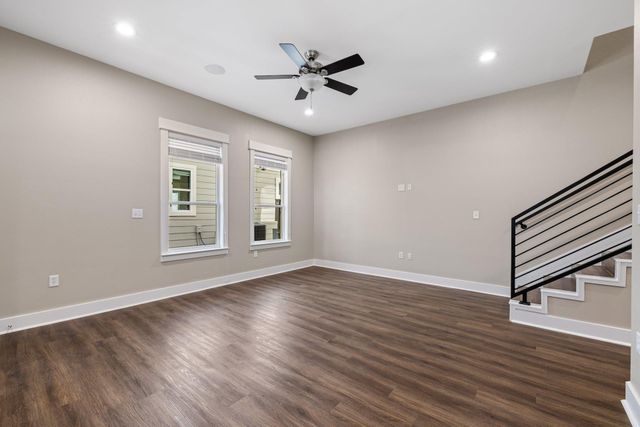 1700 Cedar Bend DR B, Austin, TX 78758