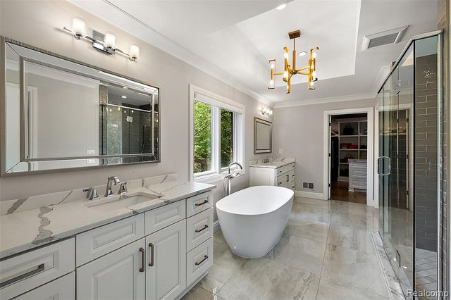 4345 Spruce Hill Lane, Bloomfield Hills, MI 48301