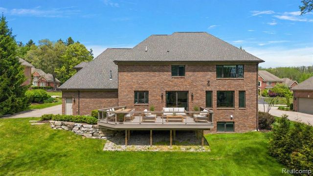 4345 Spruce Hill Lane, Bloomfield Hills, MI 48301