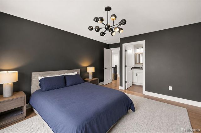 4345 Spruce Hill Lane, Bloomfield Hills, MI 48301