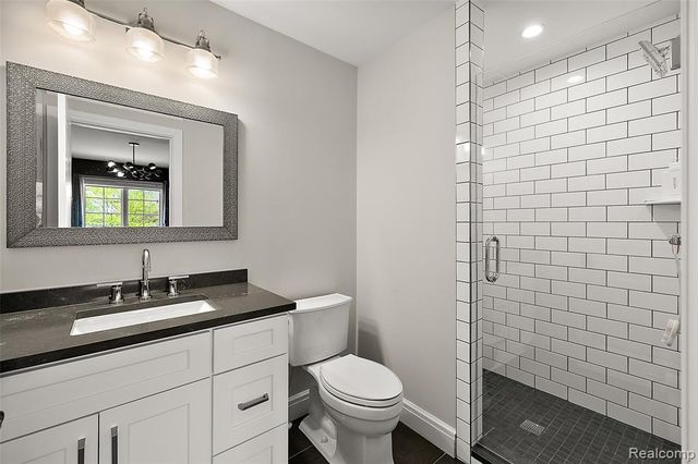 4345 Spruce Hill Lane, Bloomfield Hills, MI 48301
