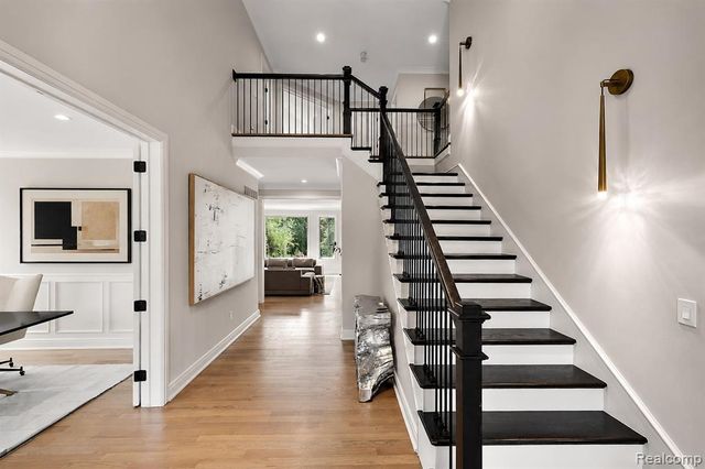 4345 Spruce Hill Lane, Bloomfield Hills, MI 48301