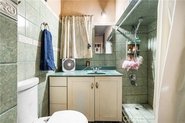 712 W 7th, Pomona, CA 91766