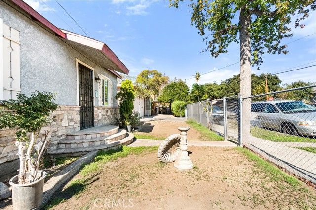 712 W 7th, Pomona, CA 91766