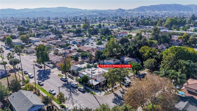 712 W 7th, Pomona, CA 91766