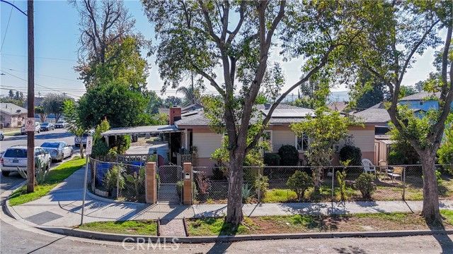 712 W 7th, Pomona, CA 91766