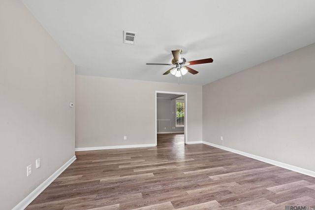 4092 Fleet Dr, Baton Rouge, LA 70809