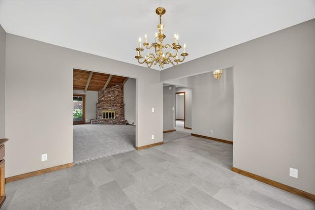 353 Deer River Way, Sacramento, CA 95831