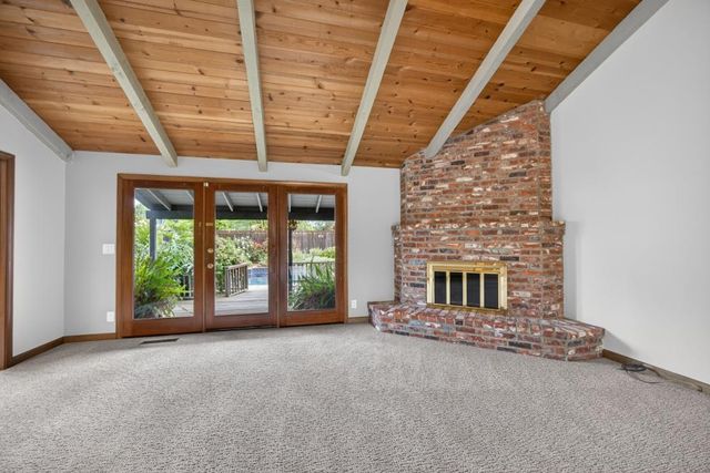 353 Deer River Way, Sacramento, CA 95831