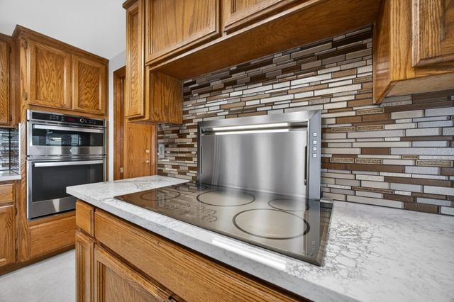 353 Deer River Way, Sacramento, CA 95831