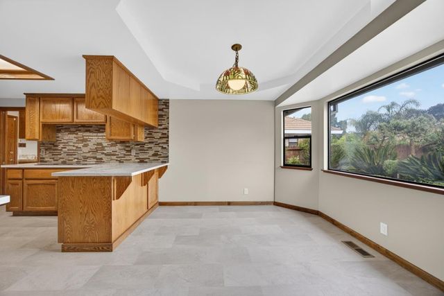 353 Deer River Way, Sacramento, CA 95831