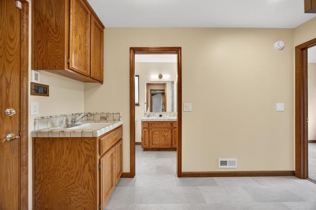 353 Deer River Way, Sacramento, CA 95831