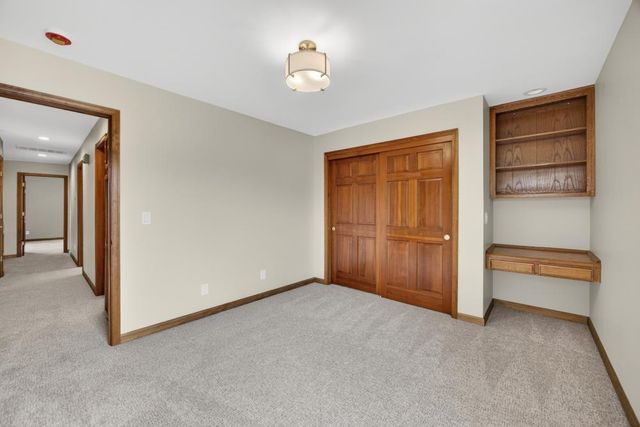 353 Deer River Way, Sacramento, CA 95831