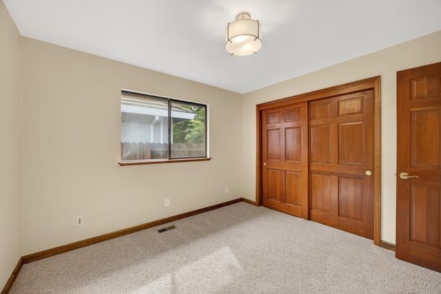 353 Deer River Way, Sacramento, CA 95831