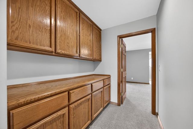 353 Deer River Way, Sacramento, CA 95831