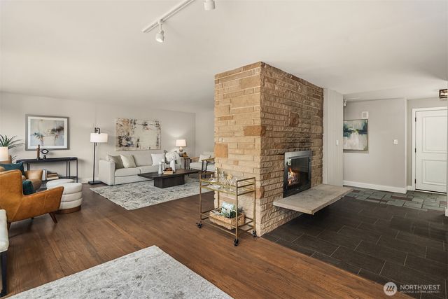 11215 Champagne Point Road NE, Kirkland, WA 98034