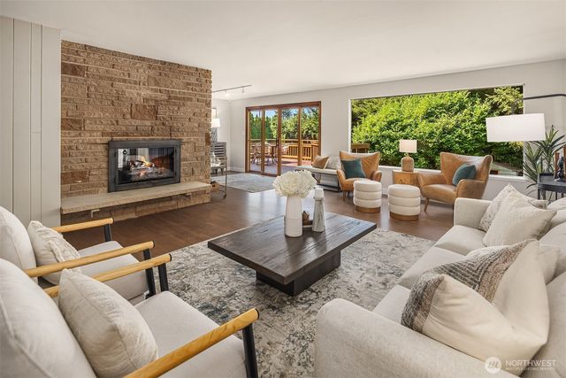 11215 Champagne Point Road NE, Kirkland, WA 98034