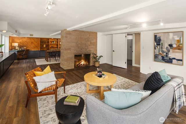 11215 Champagne Point Road NE, Kirkland, WA 98034