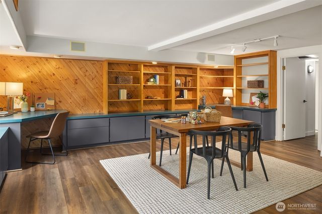 11215 Champagne Point Road NE, Kirkland, WA 98034