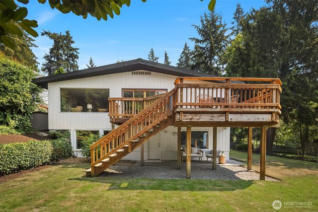 11215 Champagne Point Road NE, Kirkland, WA 98034