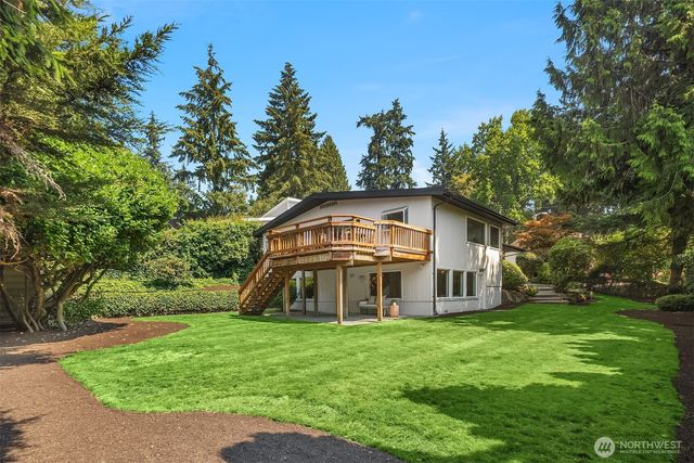 11215 Champagne Point Road NE, Kirkland, WA 98034