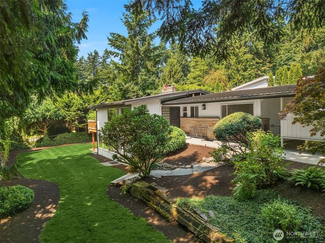 11215 Champagne Point Road NE, Kirkland, WA 98034