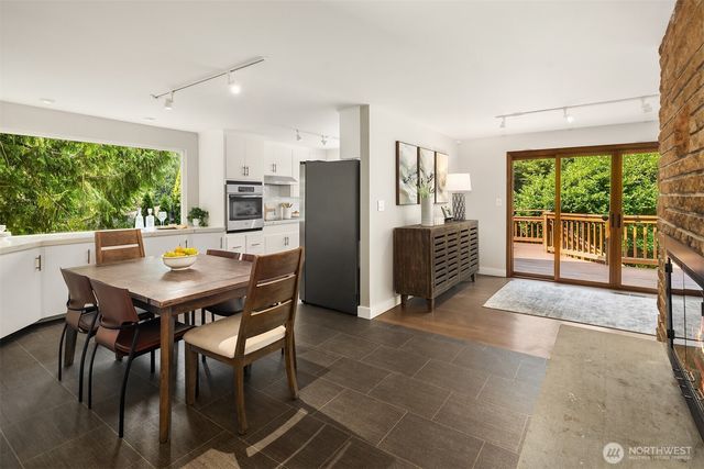 11215 Champagne Point Road NE, Kirkland, WA 98034