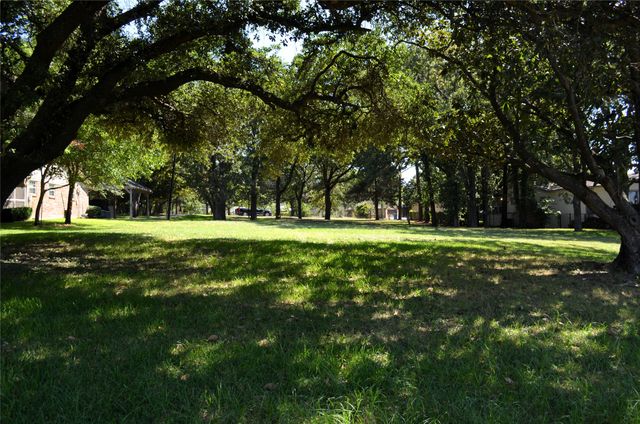 121 Autumn Wood Trail, Gun Barrel City, TX 75156