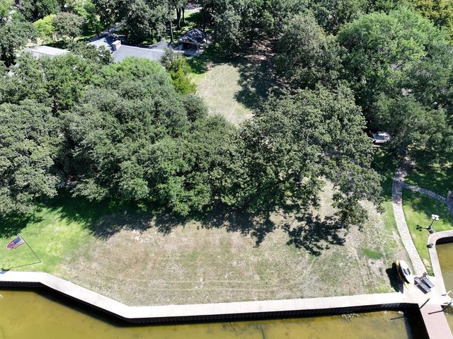 121 Autumn Wood Trail, Gun Barrel City, TX 75156