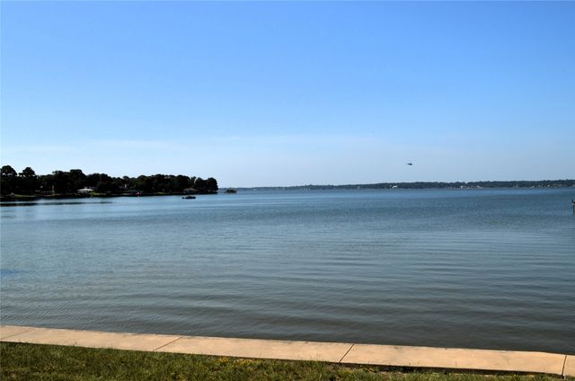 121 Autumn Wood Trail, Gun Barrel City, TX 75156