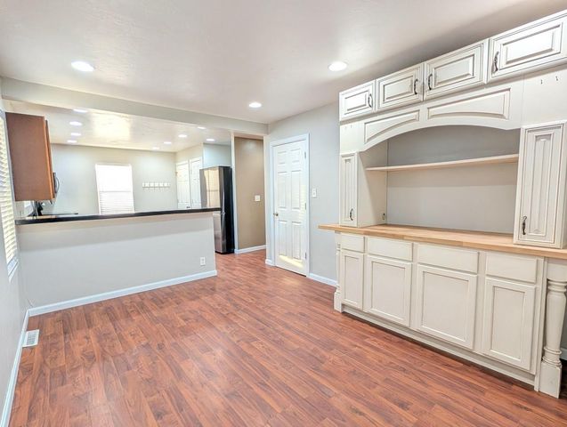 331 THOMPSON STREET, Peshtigo, WI 54157