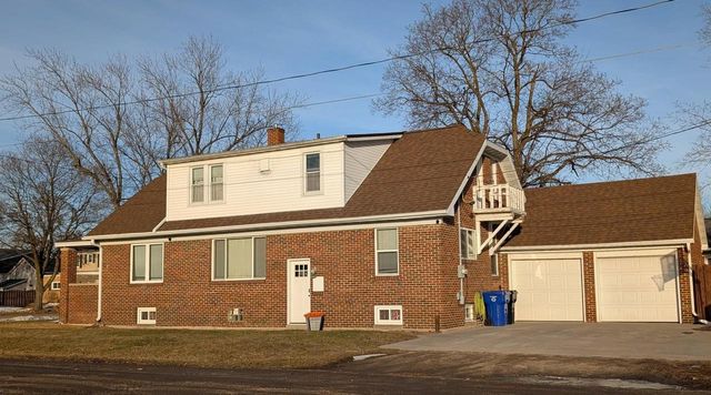 331 THOMPSON STREET, Peshtigo, WI 54157